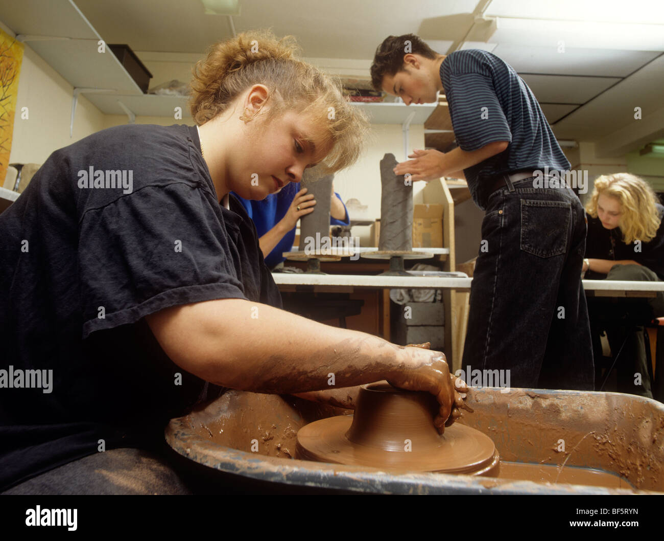 UK, Education, School Sixth-Form art students in Pottery class Stock Photo