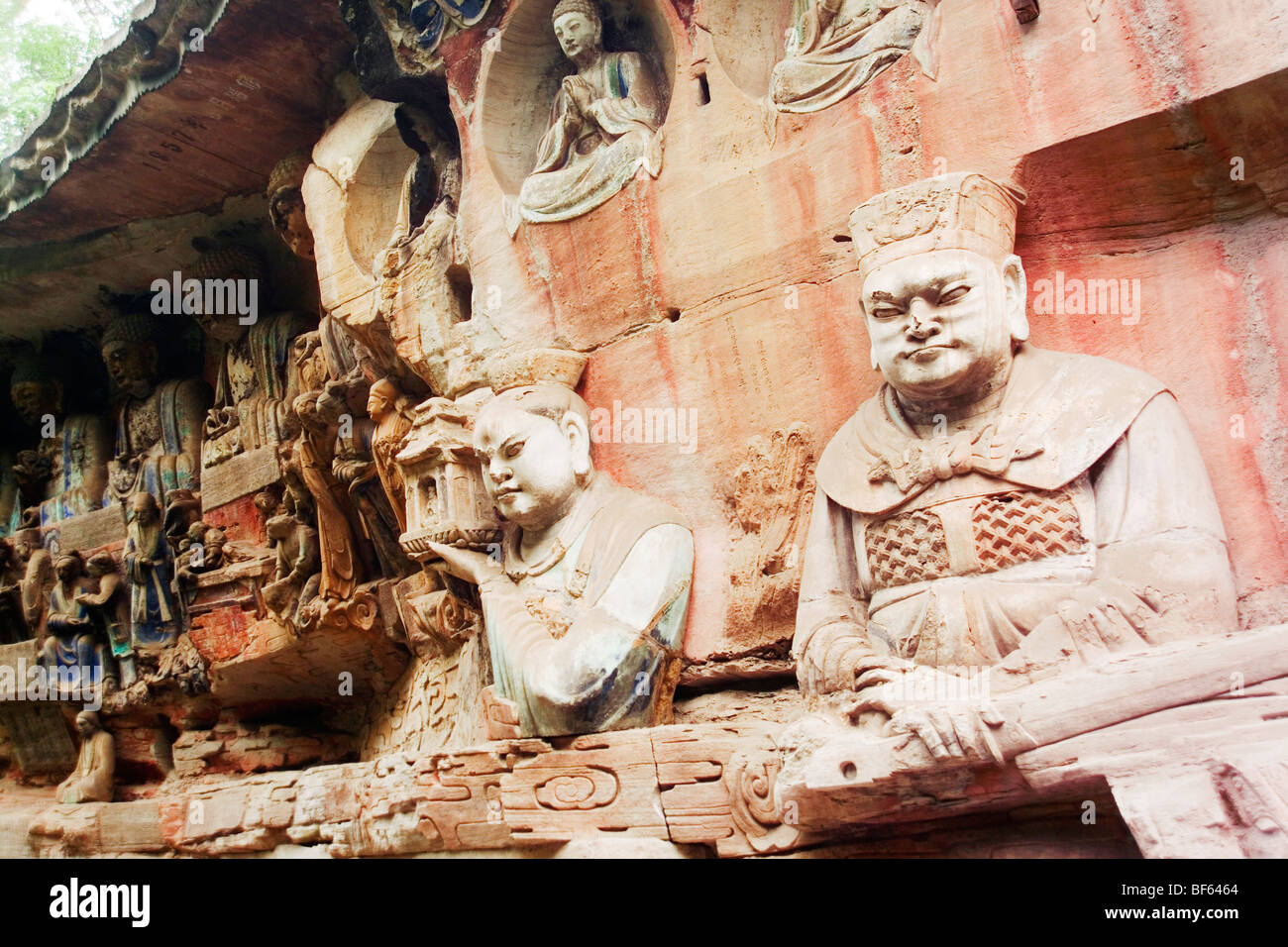 Exquisite detailed carving of Buddha, Dazu Grotto, Baoding Hill ...