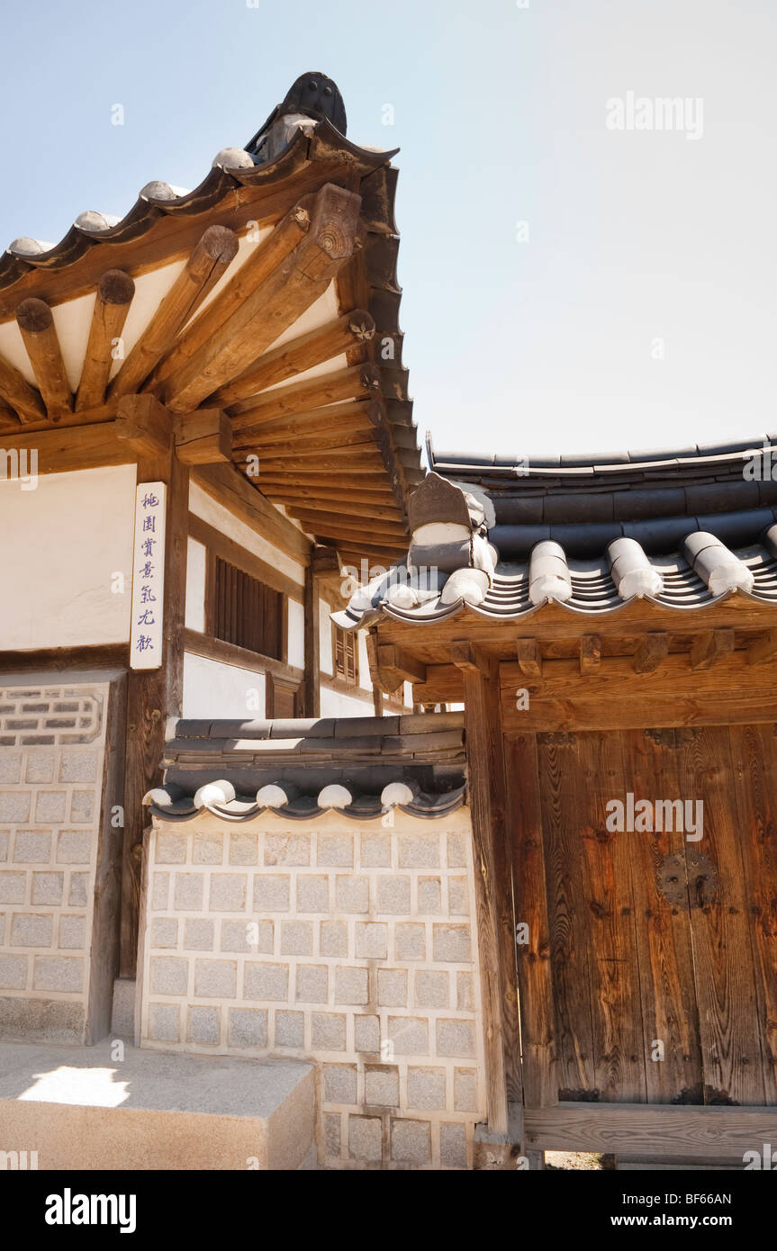 Traditional house in historical Namsangol Hanok Village Stock Photo - Alamy