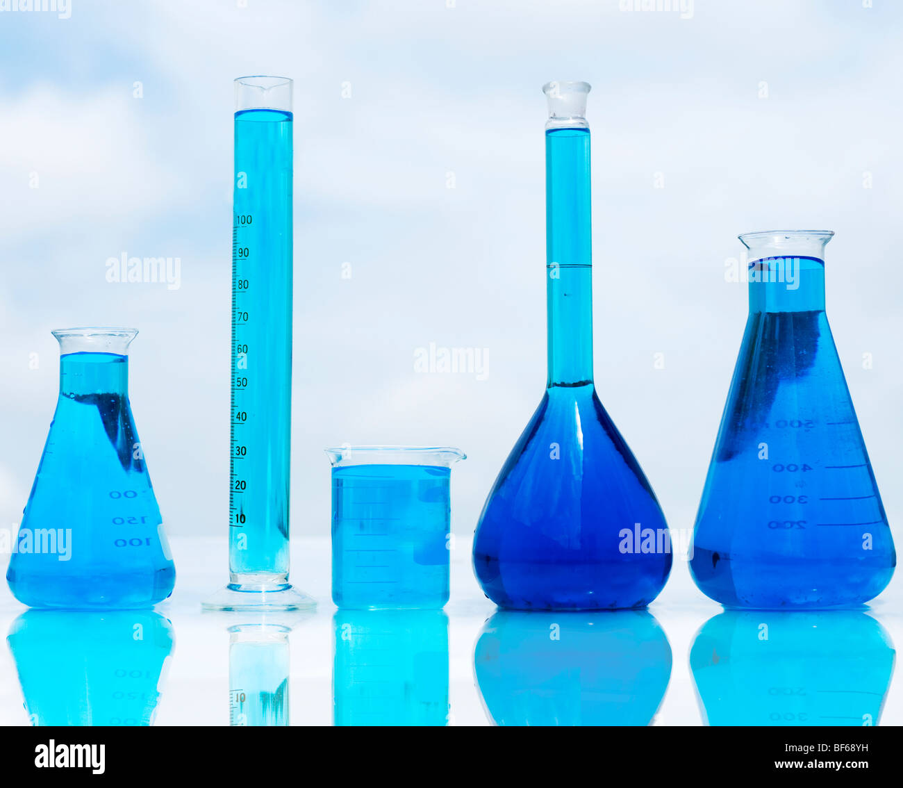 Laboratory equipment hires stock photography and images Alamy