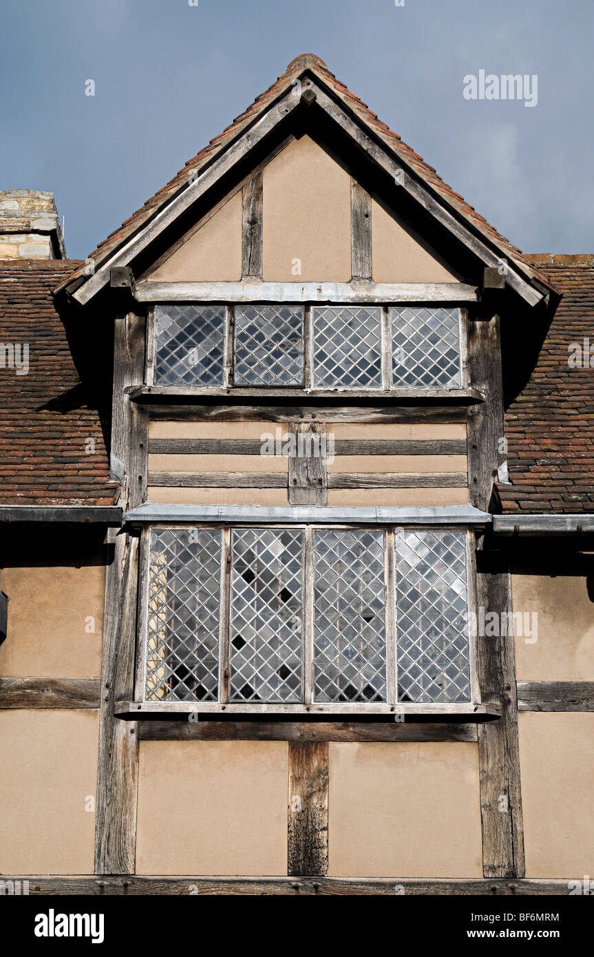 Shakespeare's house with lattice window of glass in Stratford upon avon