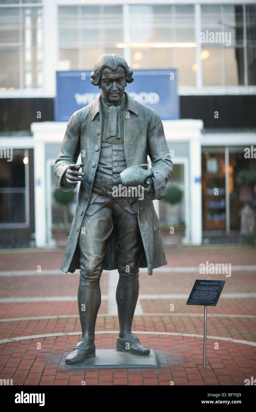 Josiah Wedgwood statue at the Wedgwood factory in Staffordshire Stock Photo