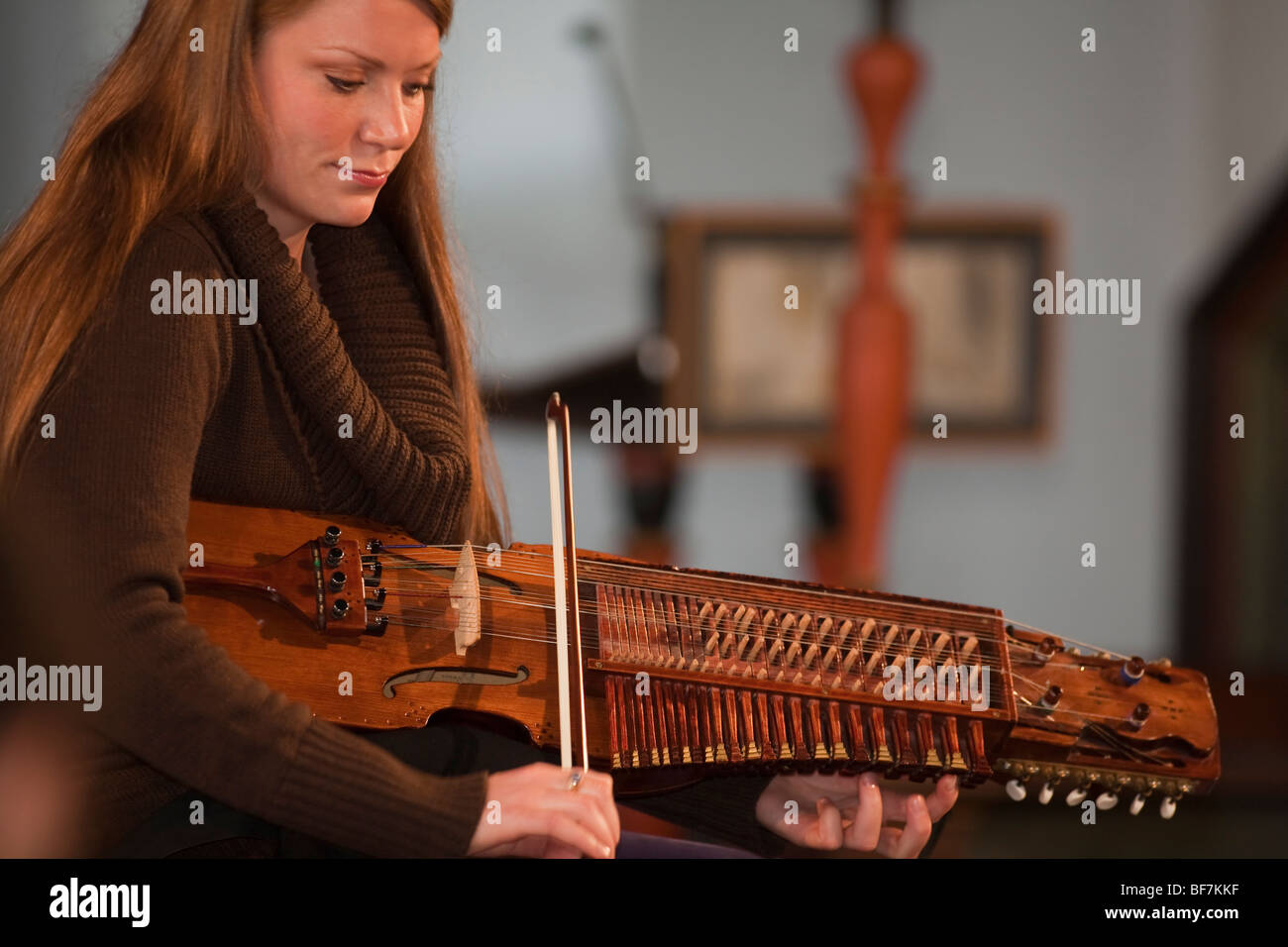 musician violinist string player keyed fiddle nyckelharpa Stock Photo