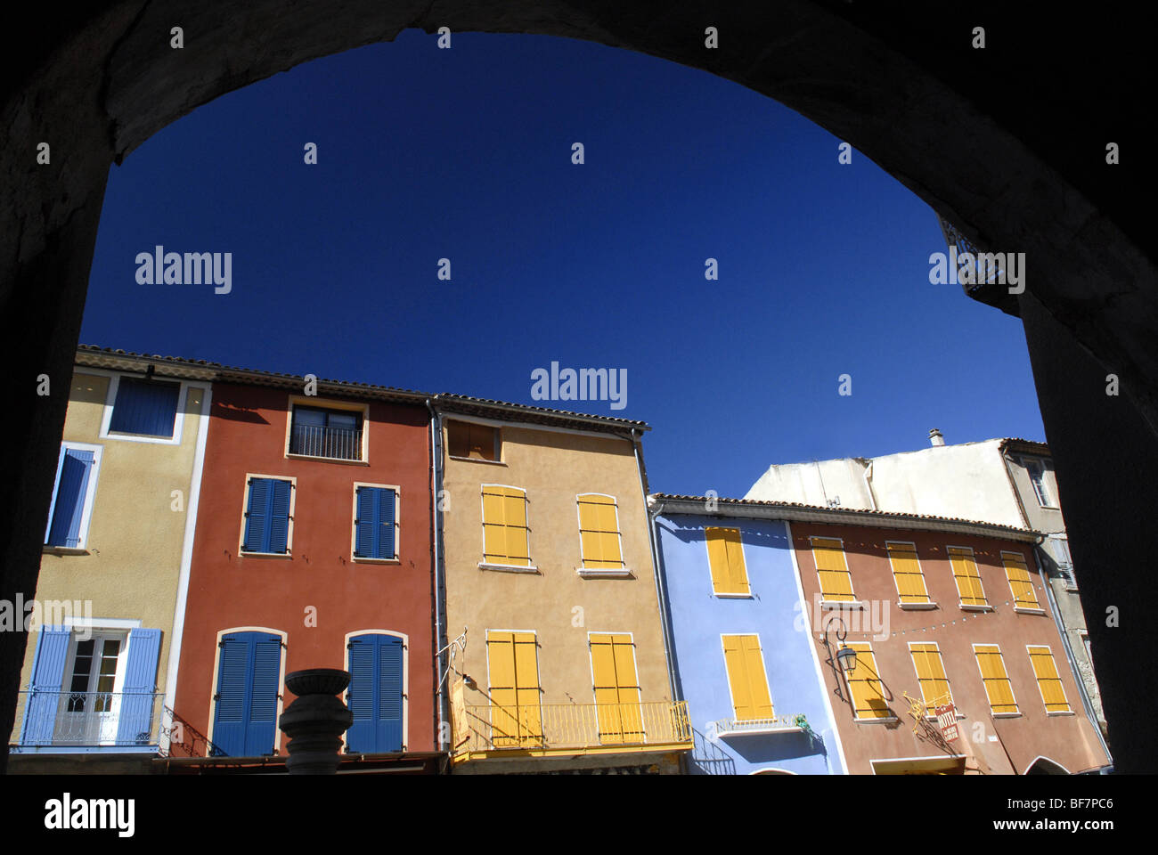 BuislesBaronnies (26) Coloured frontages of the towncentre Stock Photo Alamy