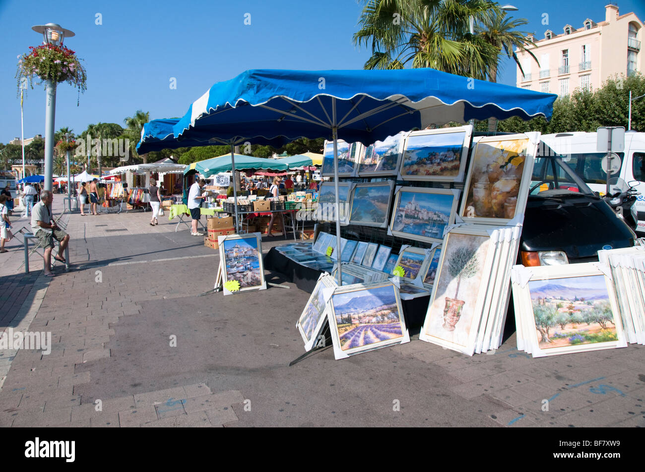 Painting seller's stall, Outdoor market, Bandol, Cote d'Azur, South France Stock Photo