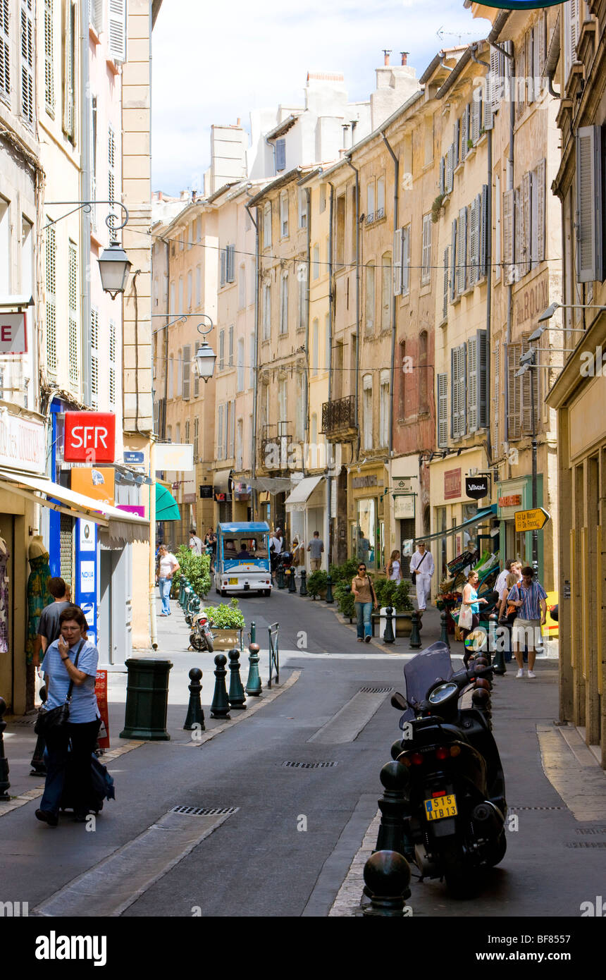 Buildings aix en provence hi-res stock photography and images - Alamy