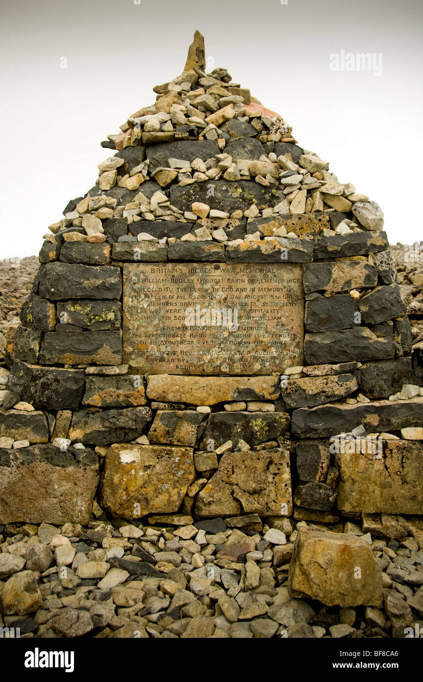 Cairn and Britain's highest war memorial, at the summit of Ben Nevis, Britains highest mountain. Scotland. Stock Photo