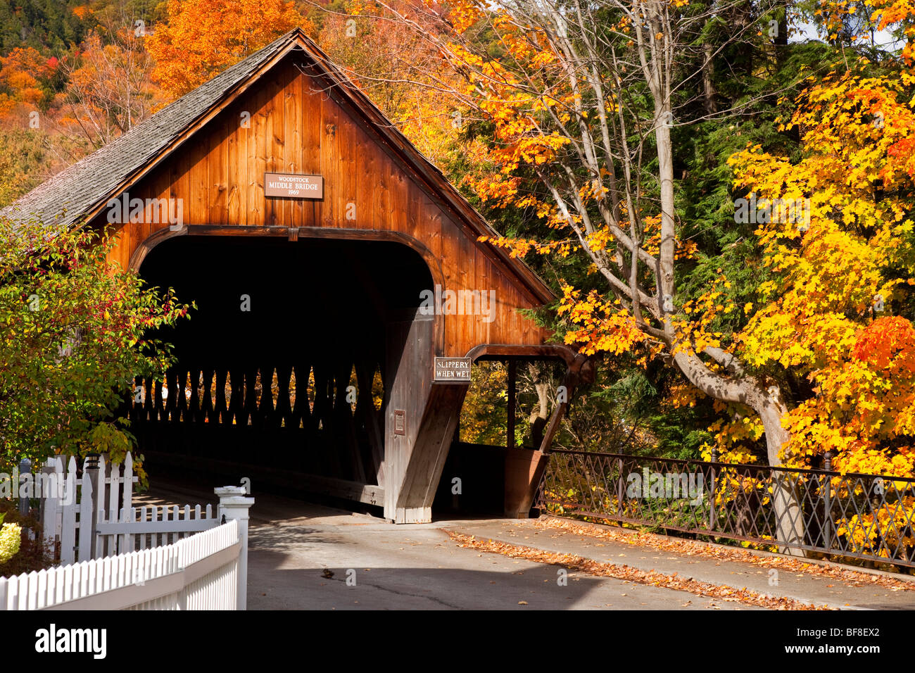 ‘Middle Bridge’ - covered bridge in autumn - Woodstock, Vermont, USA