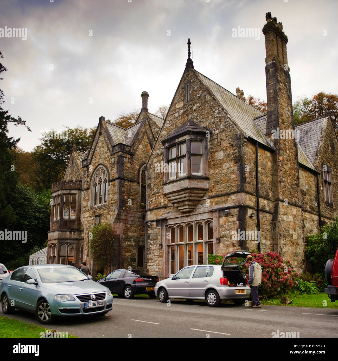 Oriel plas glyn y weddw hires stock photography and images Alamy