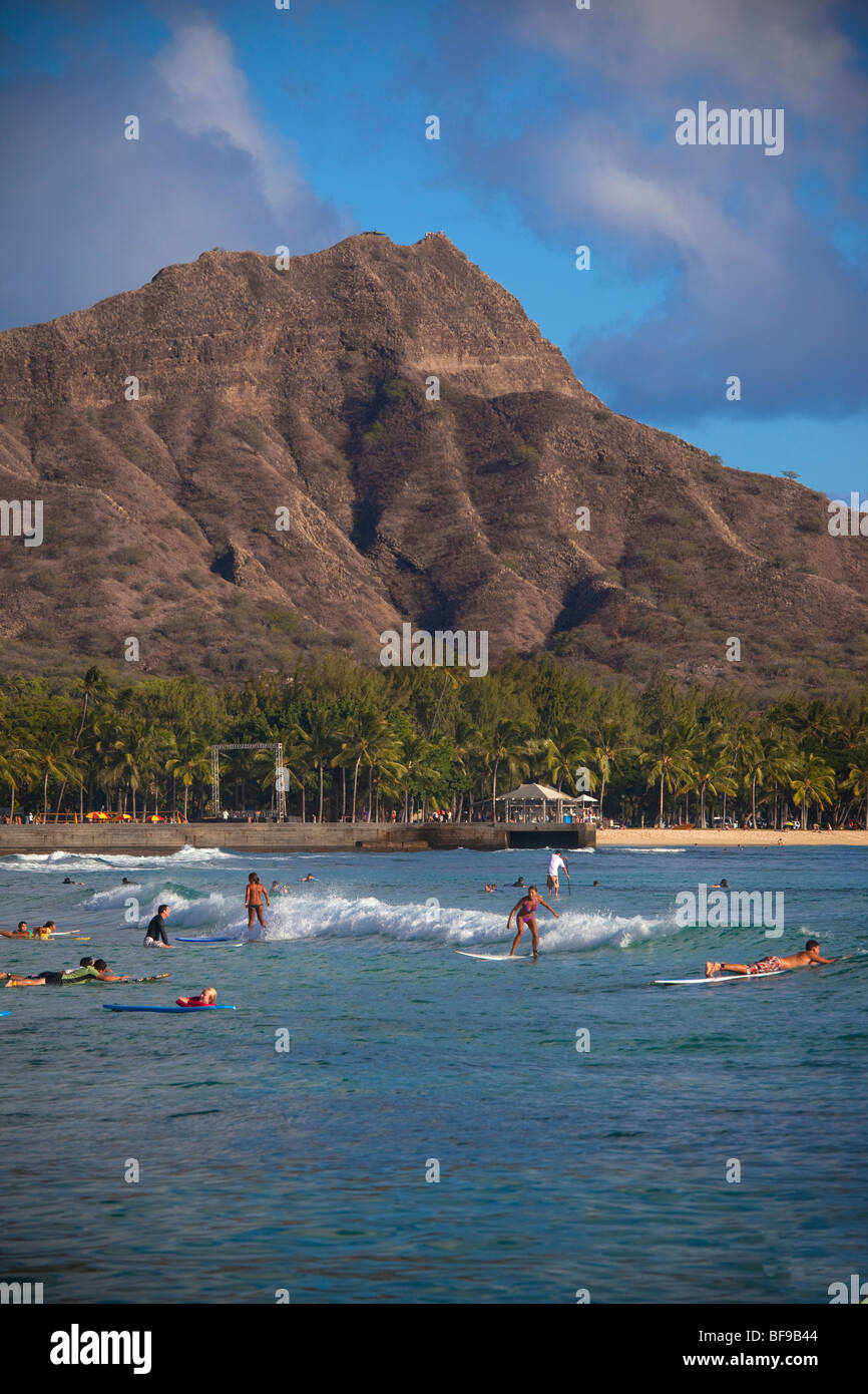 Waikiki surfing hi-res stock photography and images - Alamy