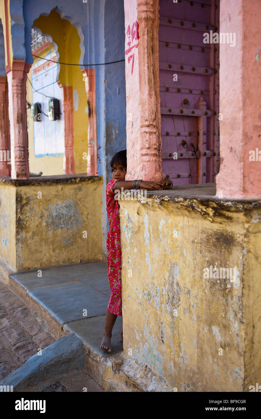 young-girl-in-pushkar-in-rajasthan-india-stock-photo-alamy