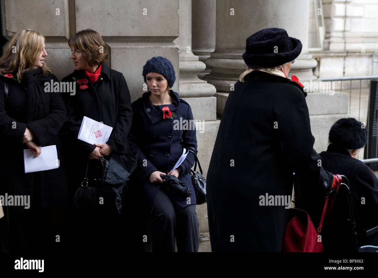War widows gathered at The Cenotaph in the annual act of Remembrance for those killed in Wars Stock Photo