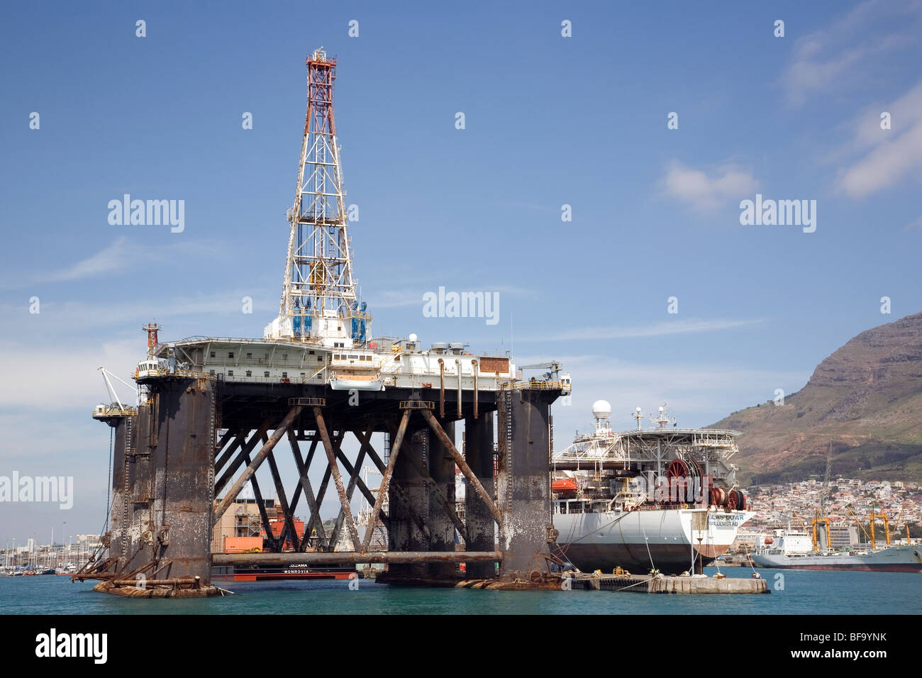 Oil Rig and search/ drillship alongside - Cape Town Stock Photo