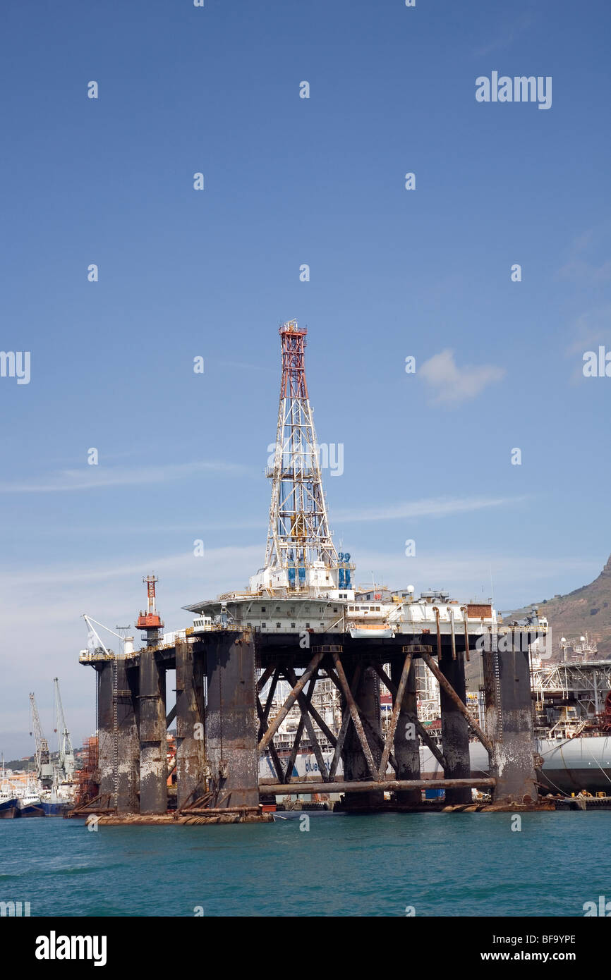 Oil Rig and search/ drillship alongside - Cape Town Stock Photo