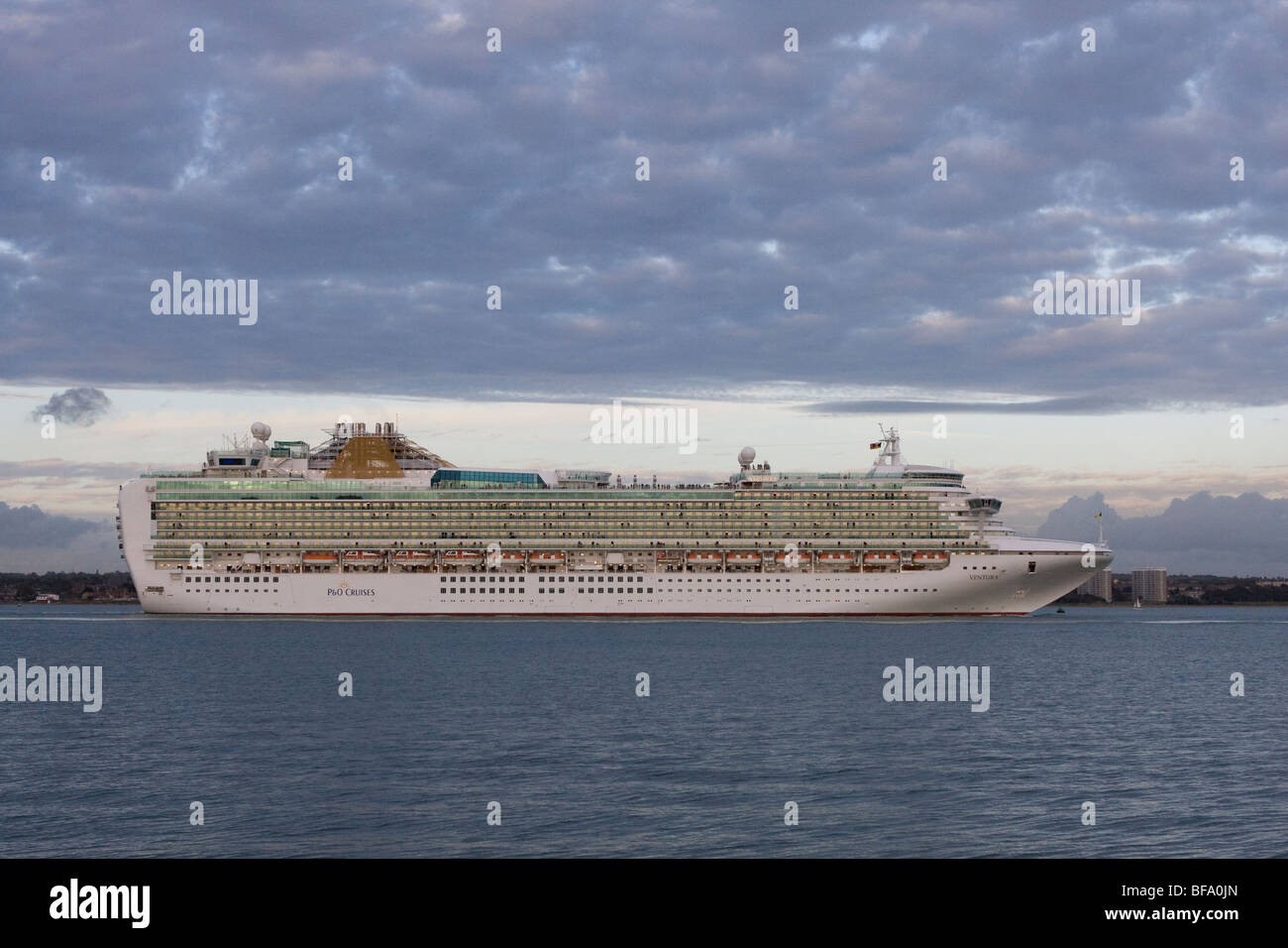 P & O ocean going liners leaving Southampton Water, Hampshire, England