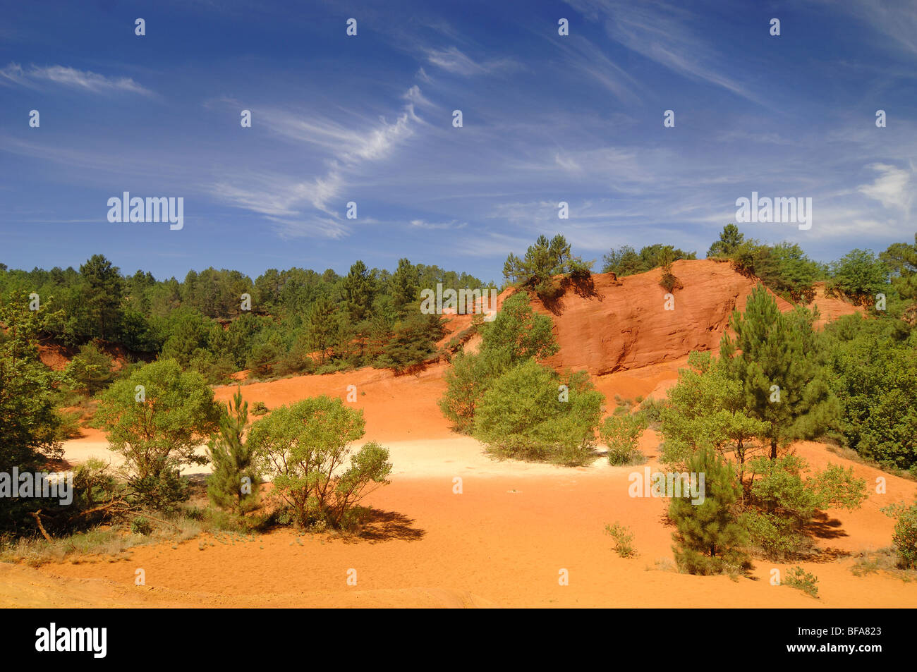 Ochre colour hi-res stock photography and images - Alamy