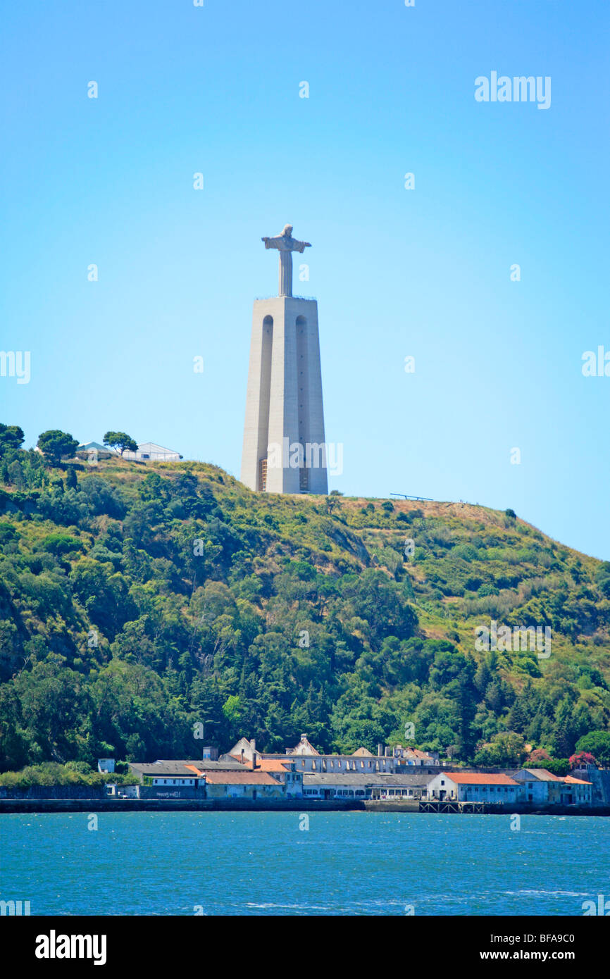 Statue of Christ, Lisbon, Portugal Stock Photo - Alamy