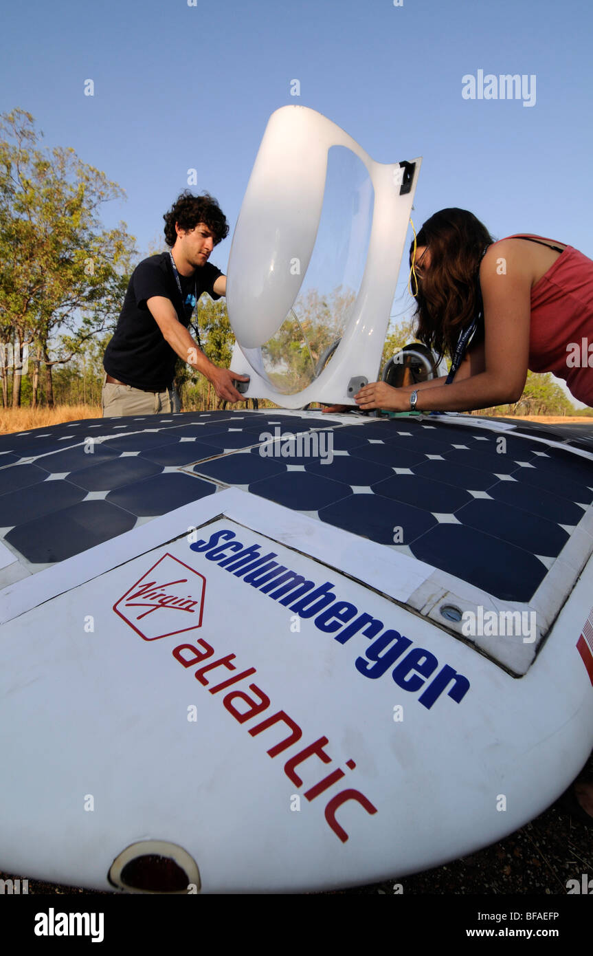 British members of the solar car racing team of Cambridge University ...