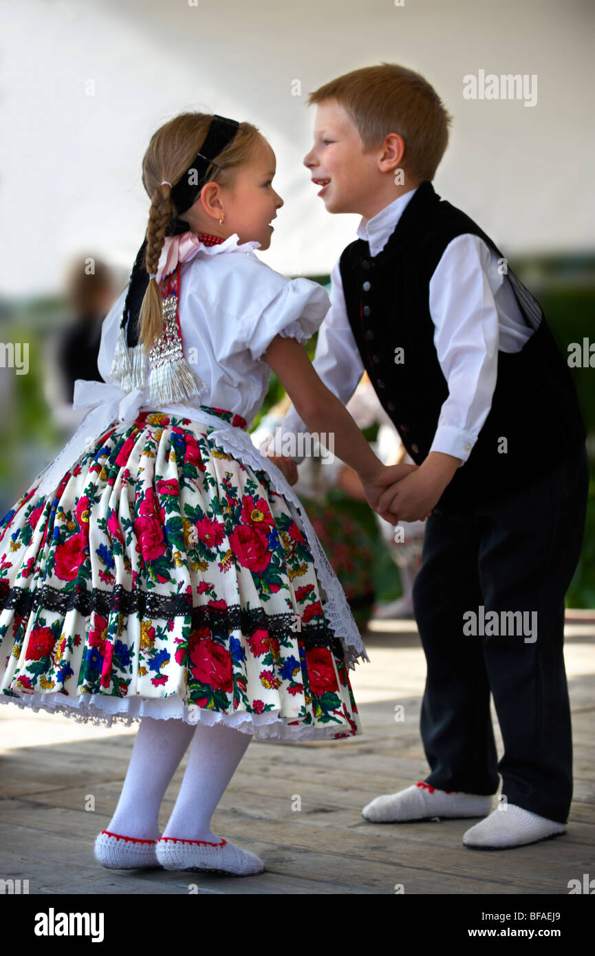 Svab Hungarian children in traditional costume at the Hajos wine festival, Hungary Stock Photo