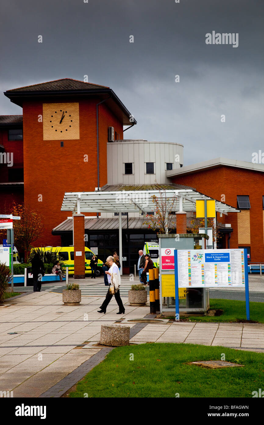 Wythenshawe hospital entrance hires stock photography and images Alamy