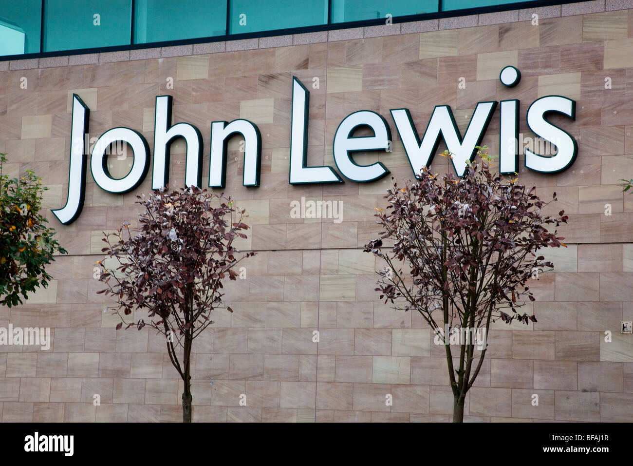 John Lewis Sign High Resolution Stock Photography and Images Alamy