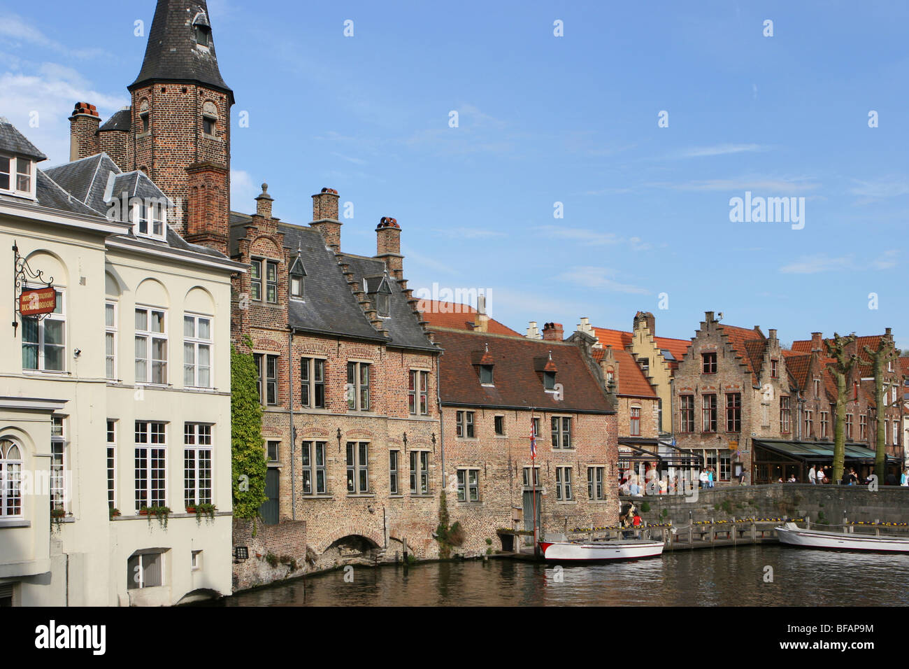 The canals of Bruges, Belgium Stock Photo - Alamy