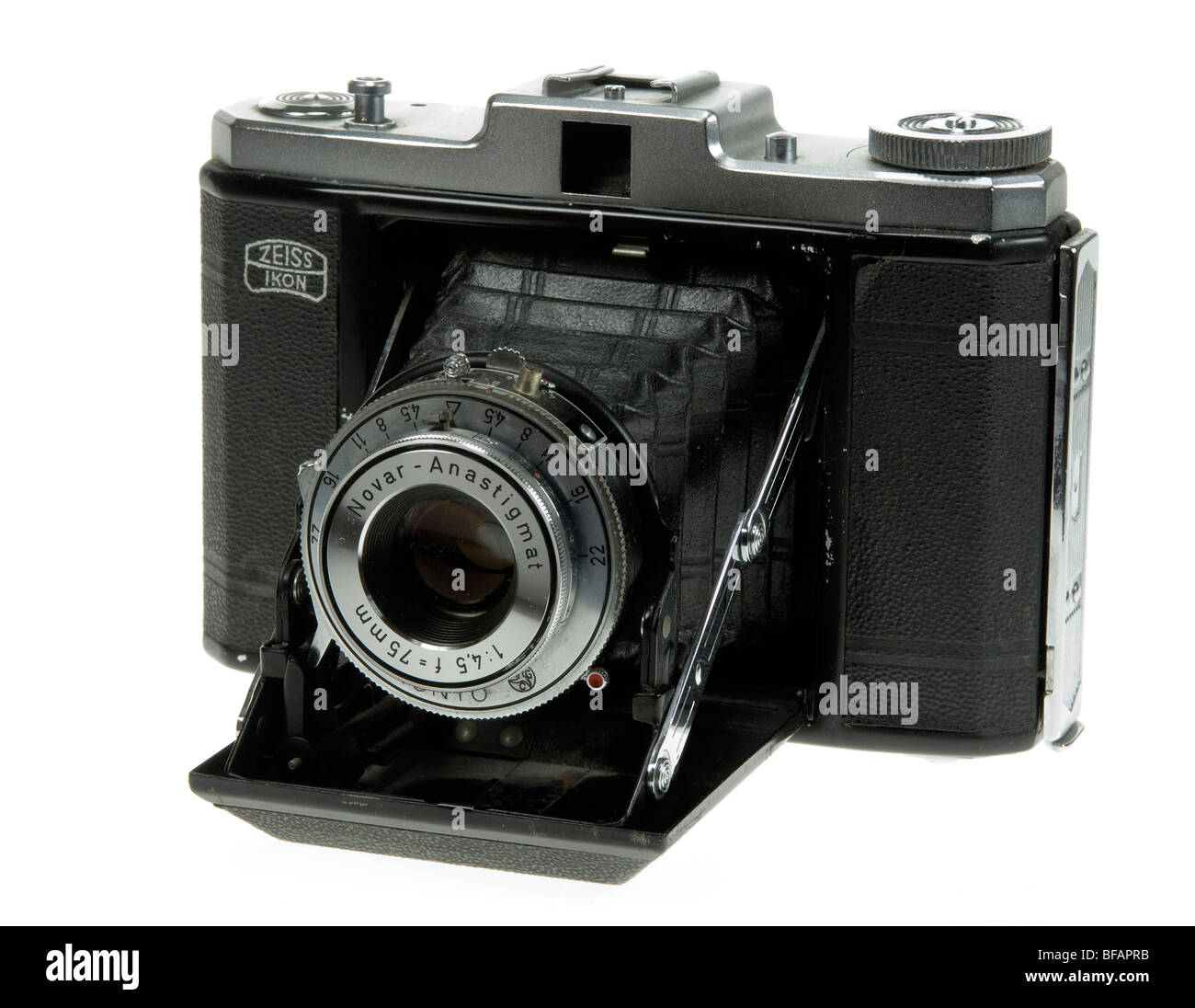 Zeiss ikon folding camera hi-res stock photography and Zeiss ikon folding camera hi-res stock photography and