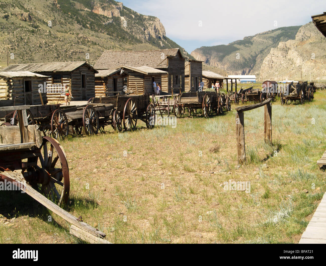 Log Cabins And Wagons At The Old Trail Town Cody Wyoming Usa Stock