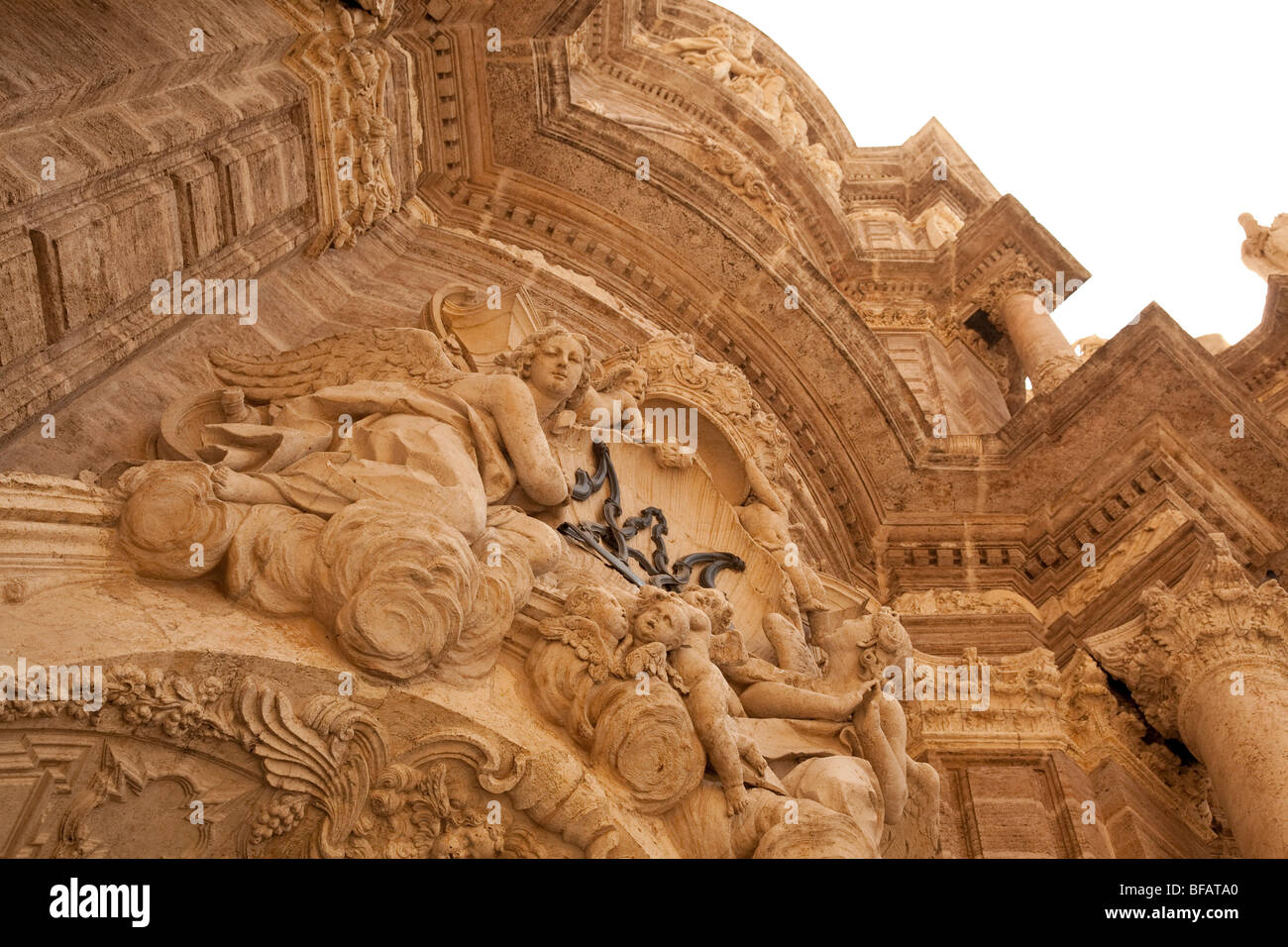 Valencia cathedral entrance tower hi-res stock photography and images ...