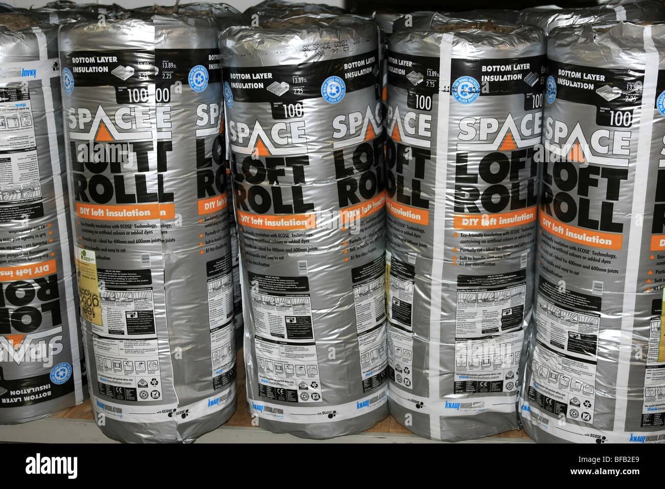 Space blanket loft insulation hires stock photography and images Alamy