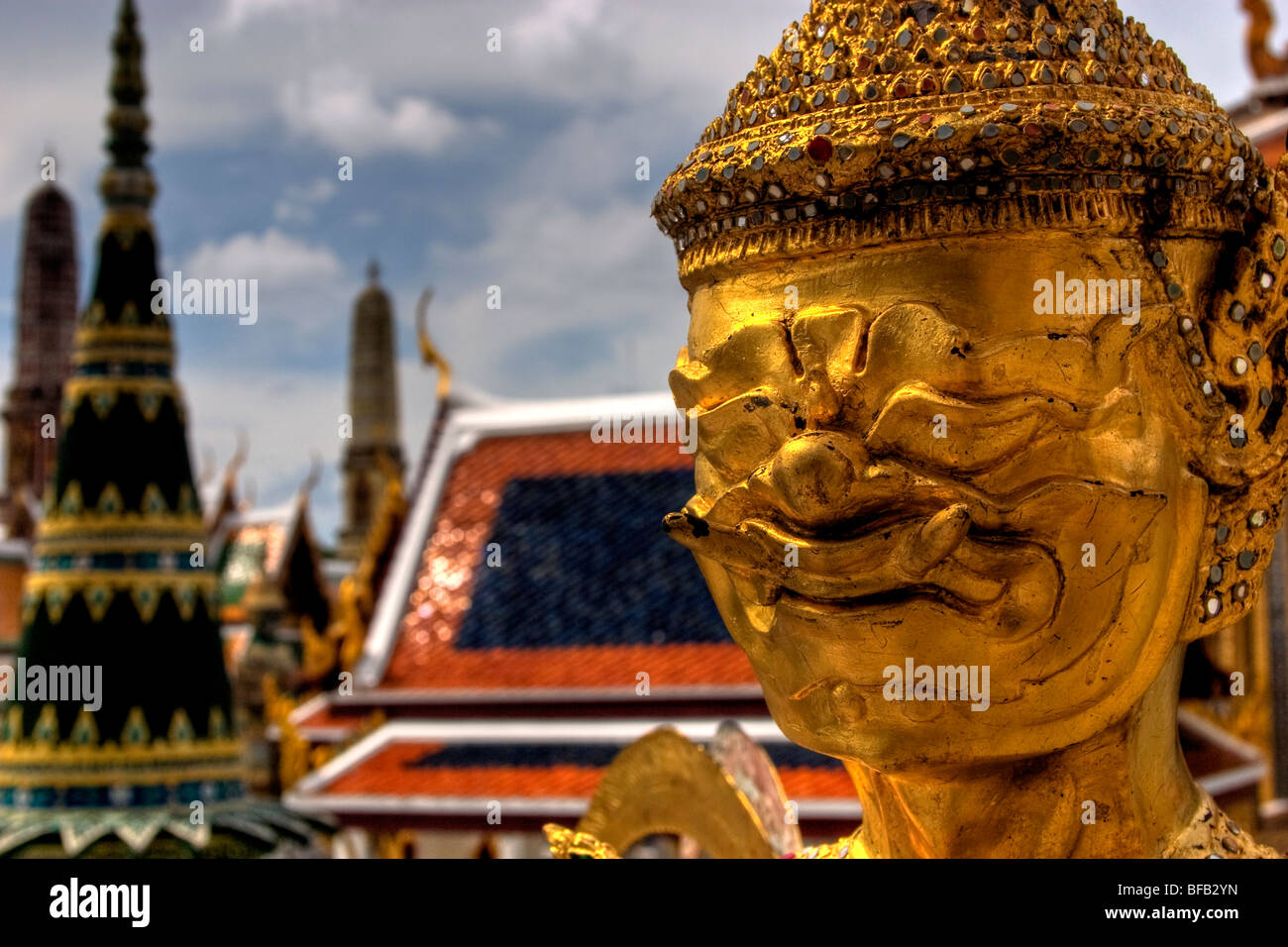 Golden statue at the Grand Palace, Bangkok, Thailand Stock Photo - Alamy