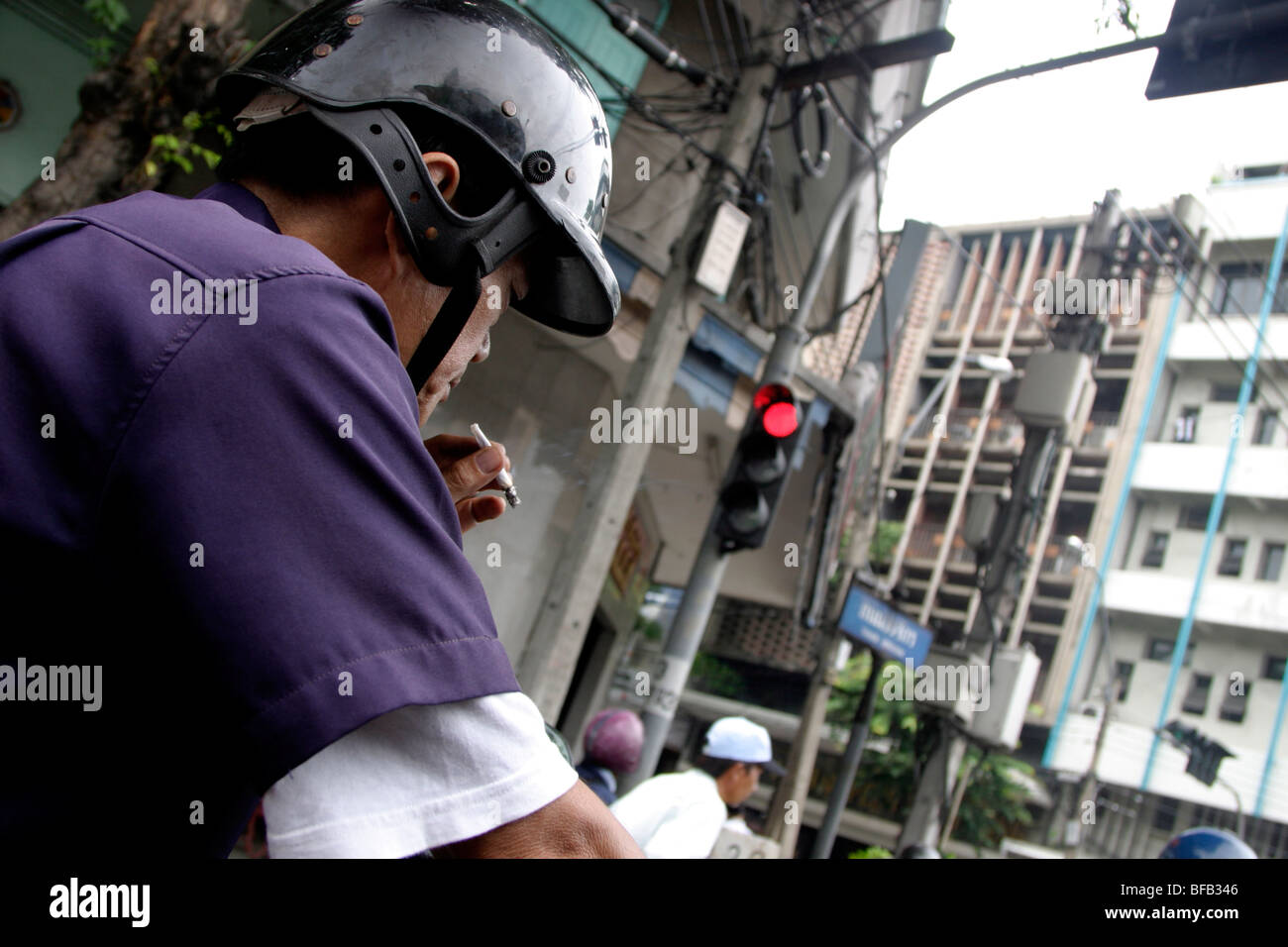 Guy smoking on a motorcycle hi-res stock photography and images - Alamy