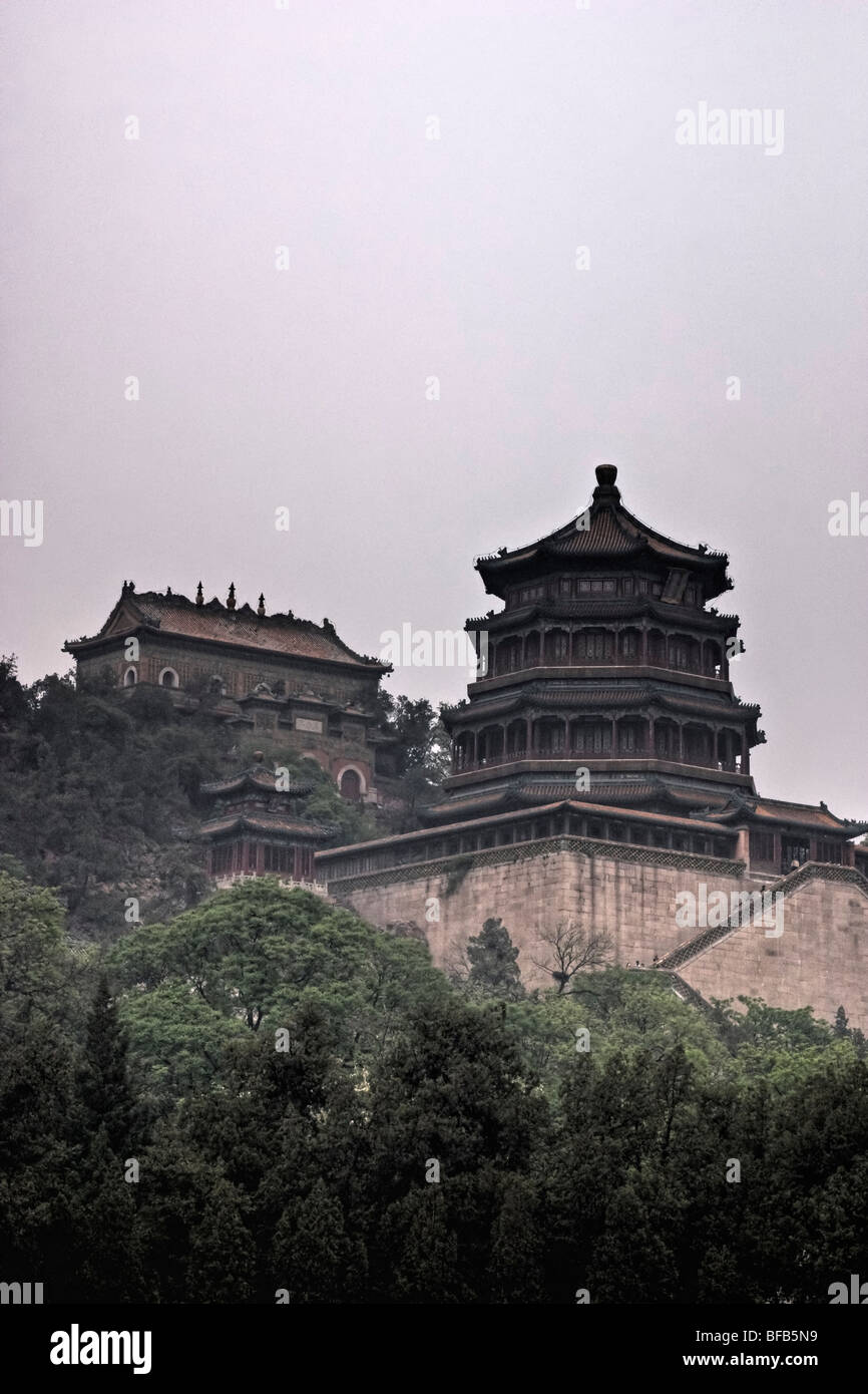 Inside the grounds of the Summer Palace and Imperial Gardens, Beijing, China Stock Photo