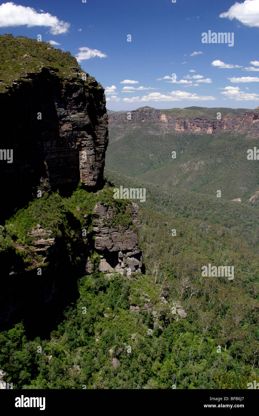 Aussie blue mountains hi-res stock photography and images - Alamy