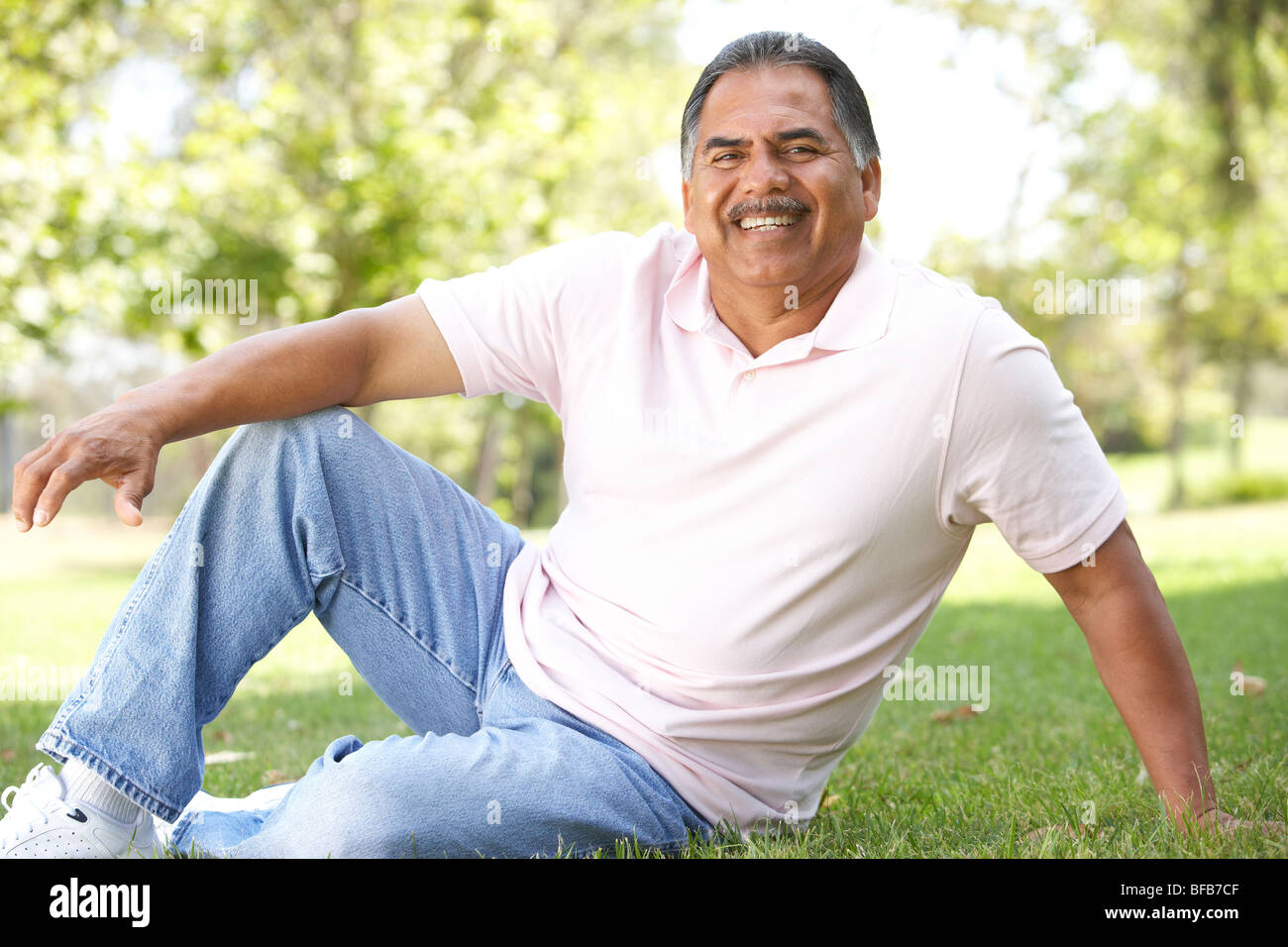 One portrait senior man hi-res stock photography and images - Alamy
