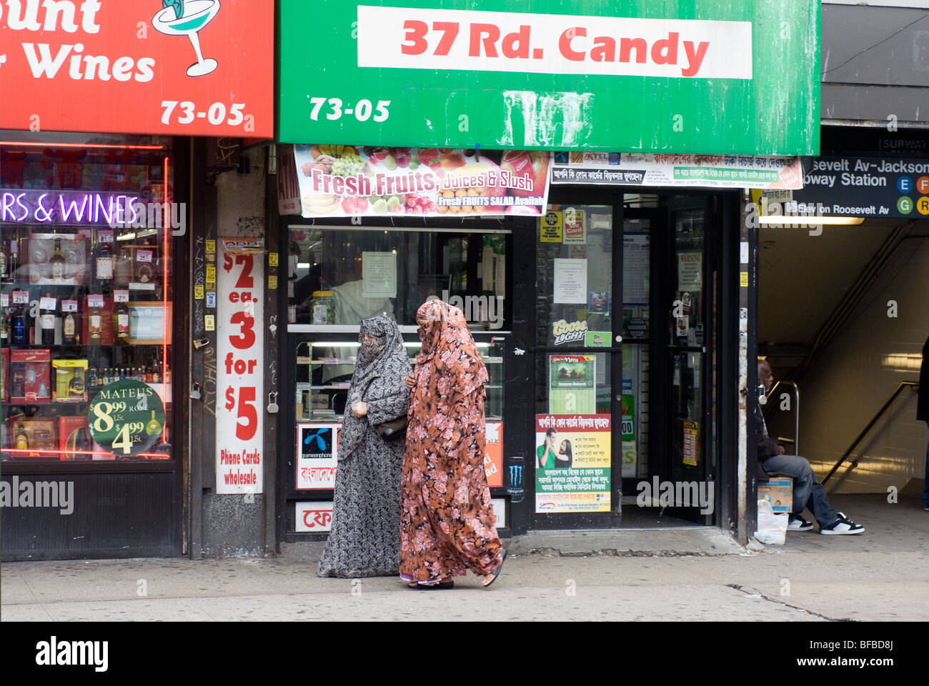Stores and shoppers in Little India in the Jackson Heights neighborhood
