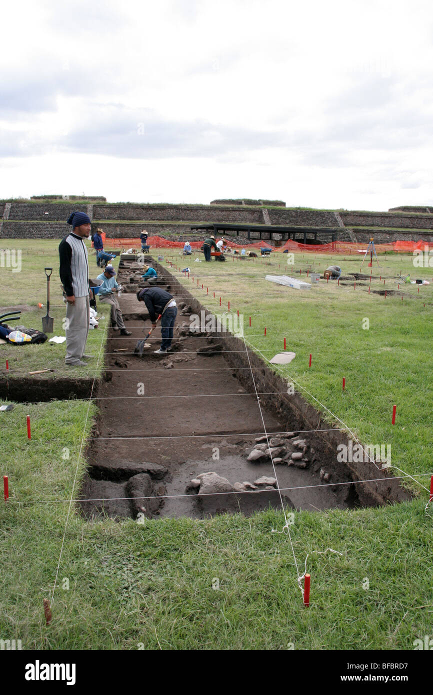 Archaeological investigation hi-res stock photography and images - Alamy