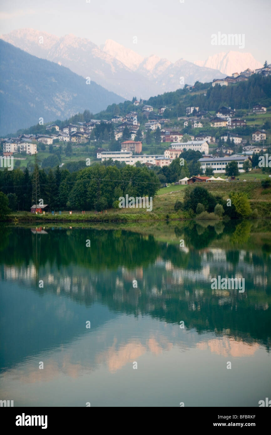 Pieve di cadore stock photos & pieve di cadore stock images alamy Via stue 5 pieve di cadore