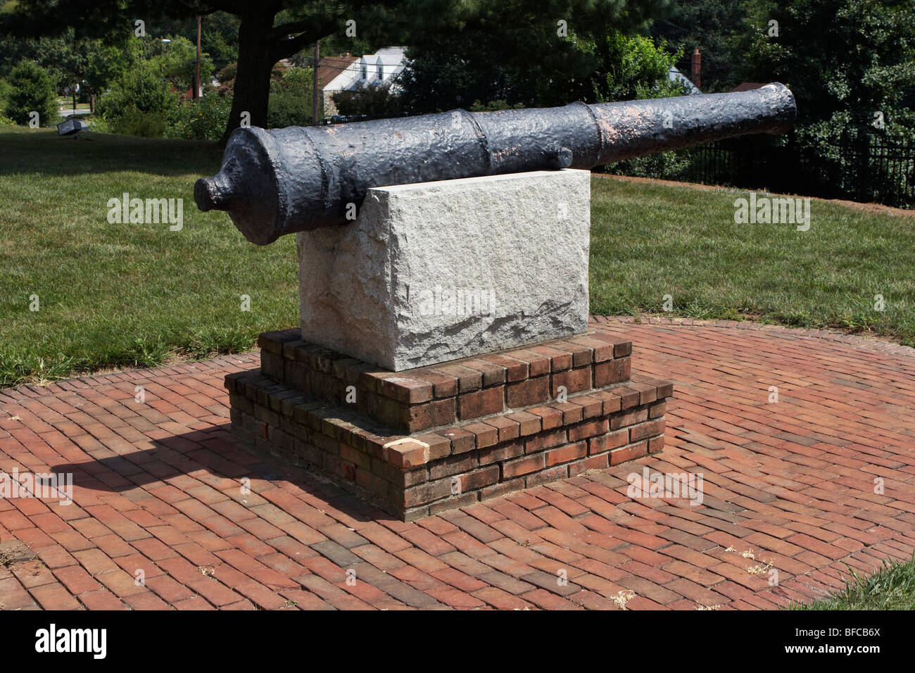 The 1634 cannon on the rear lawn of Riversdale Mansion, Riverdale Park, Maryland. Stock Photo