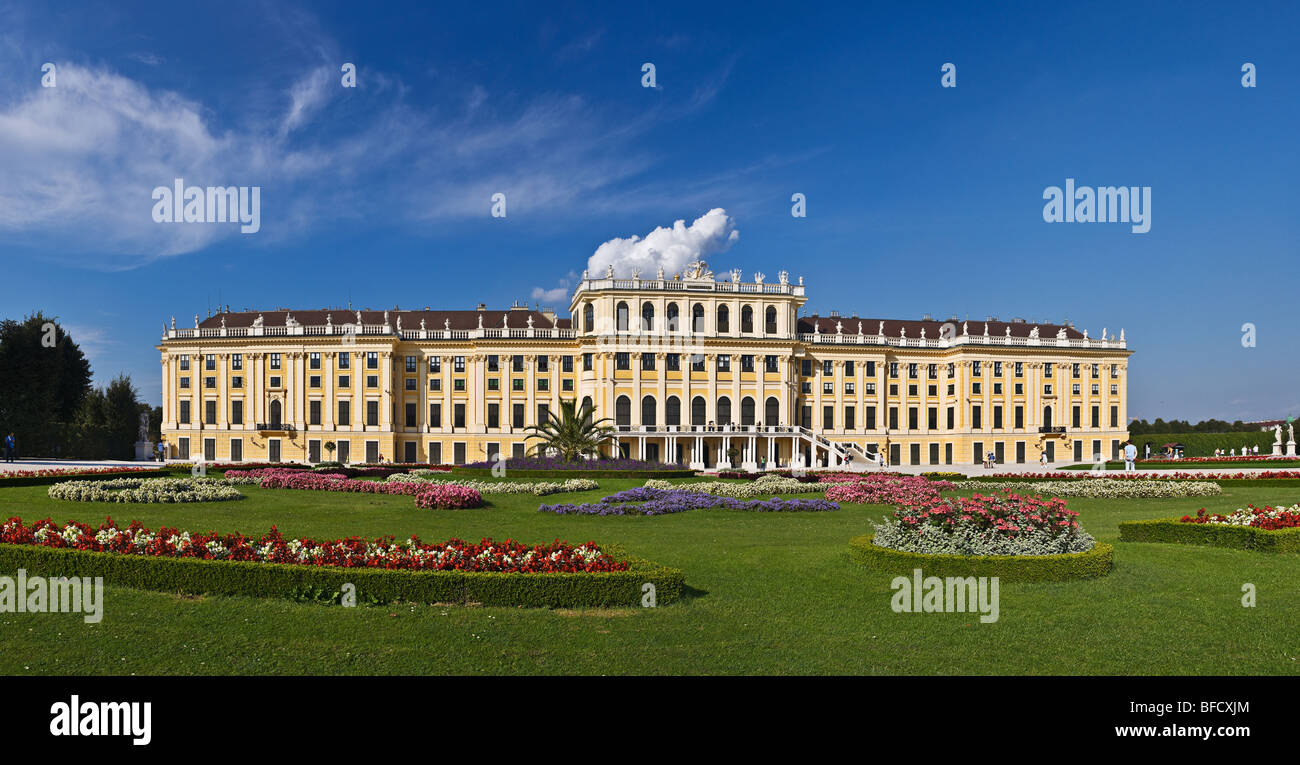 Schonbrunn Palace, Vienna, Austria Stock Photo