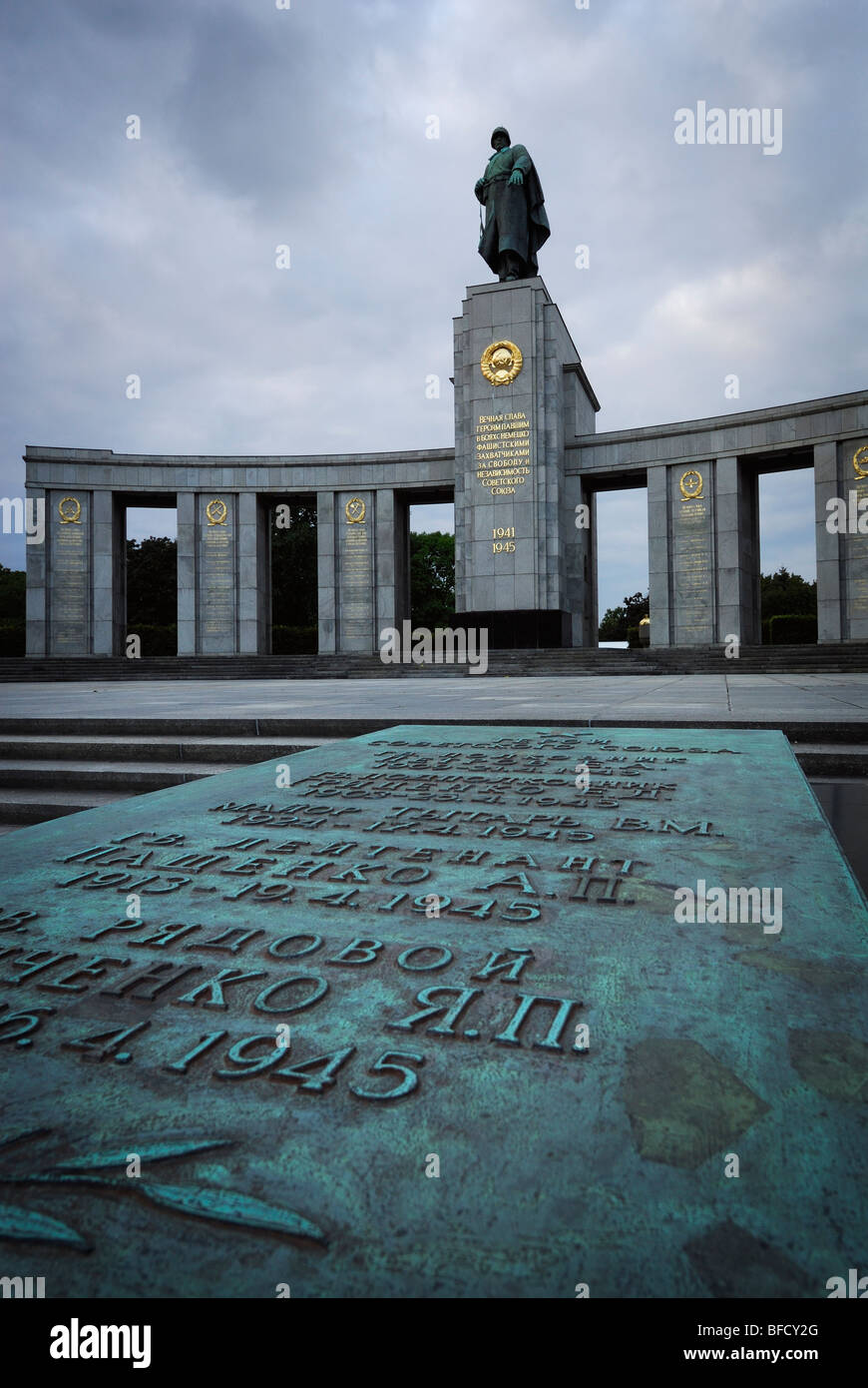 Berlin. Germany. Soviet War Memorial on Strasse des 17 Juni, Tiergarten. Stock Photo