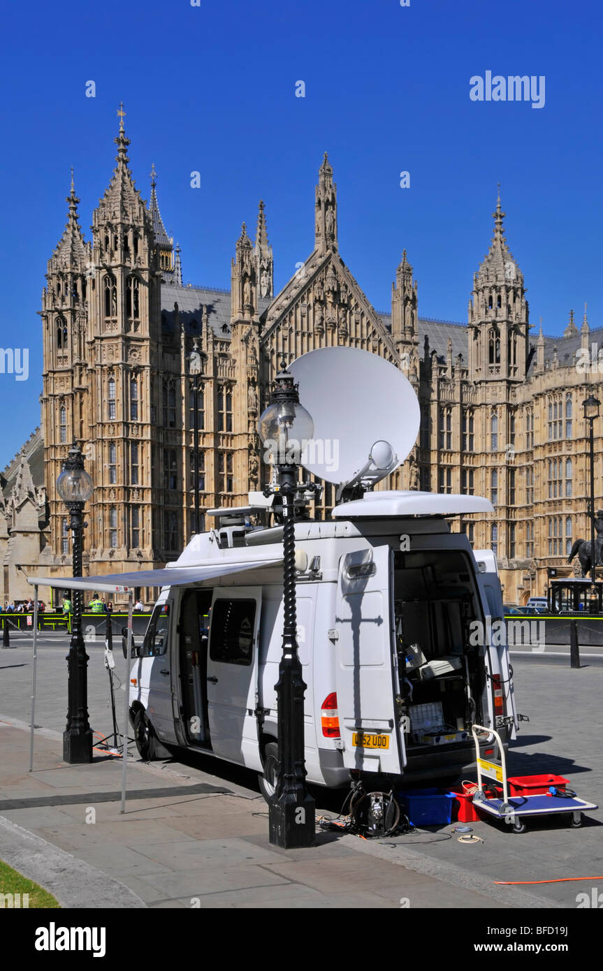 Outside broadcast satellite van at the houses of Parliament Stock Photo