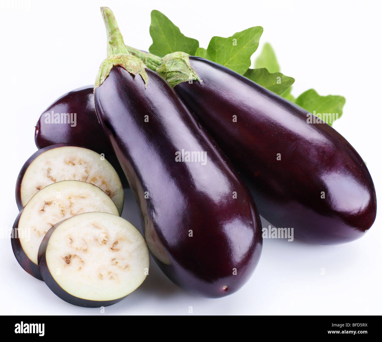Aubergine plant hi-res stock photography and images - Alamy