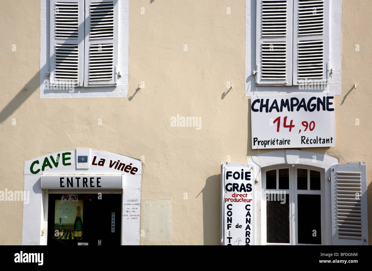 French wine shop entrance sign hires stock photography and images Alamy