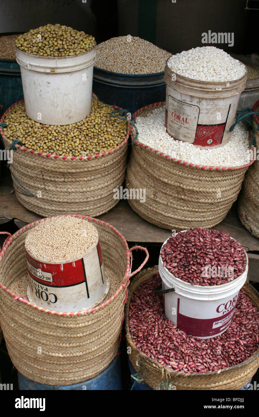 Dried beans african market hires stock photography and images Alamy