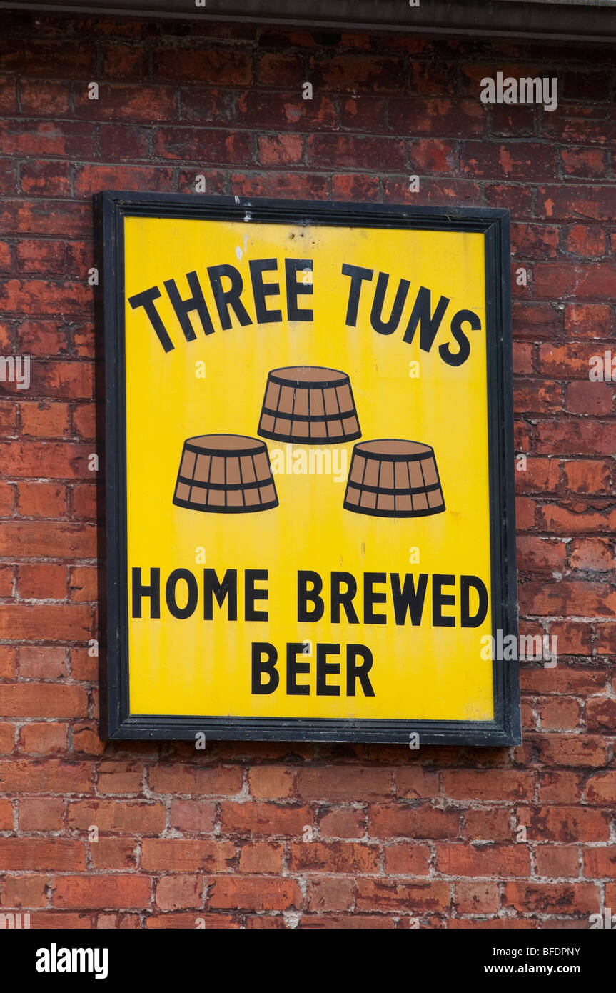 Three Tuns brewery sign, Bishops Castle, Shropshire, United Kingdom Stock Photo