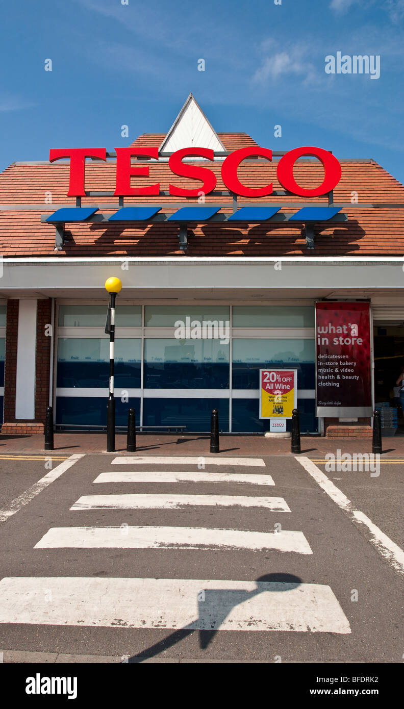 Tesco Carlton branch, Nottinghamshire, England. Pedestrian crossing in