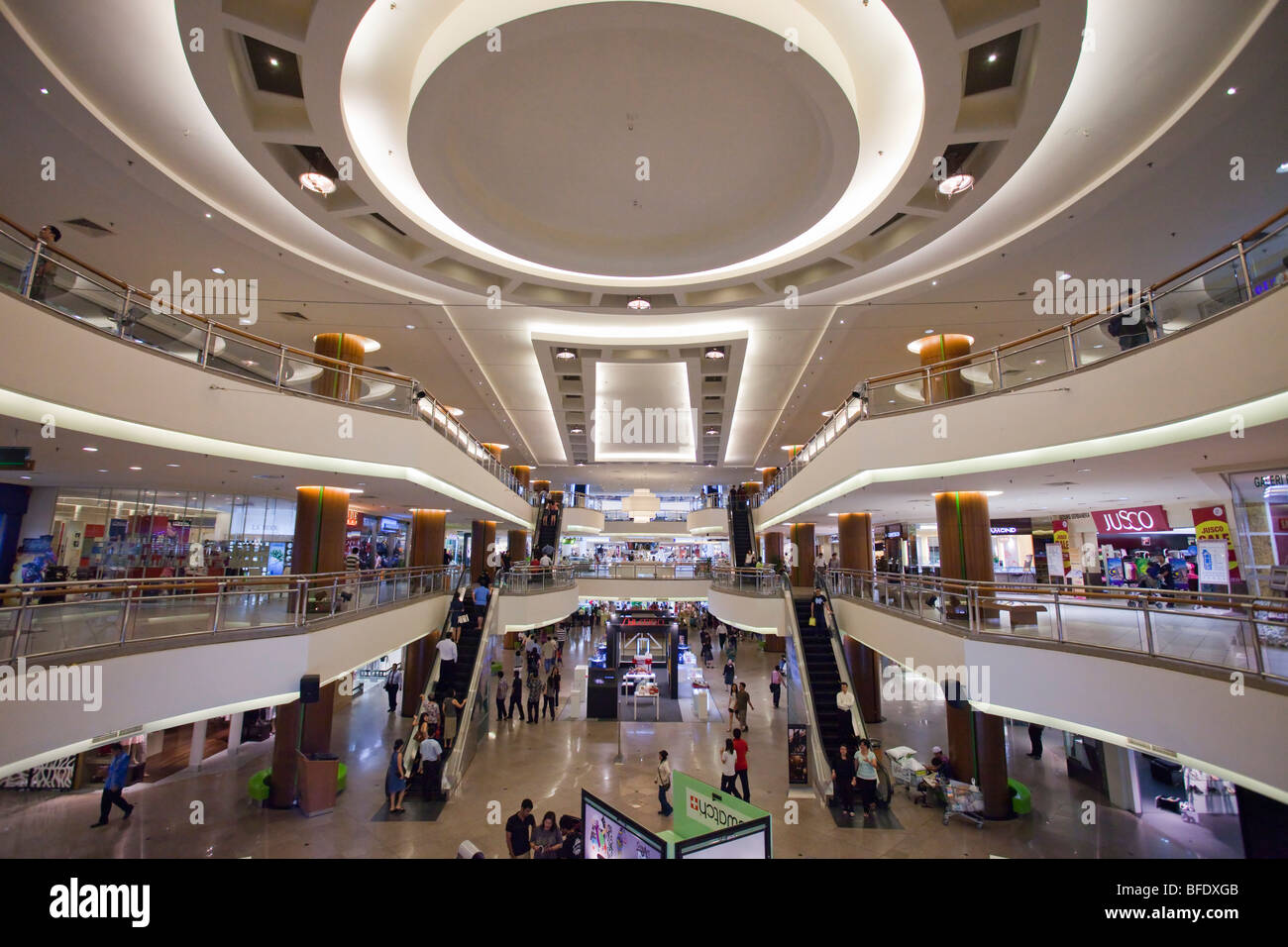 189 Mid Valley Megamall Images, Stock Photos, 3D objects