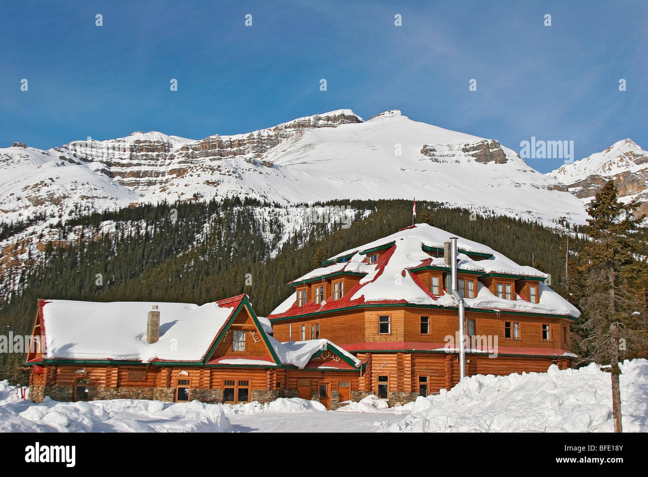 Num Ti Jah Lodge in winter along Icefields Parkway, Alberta, Canada