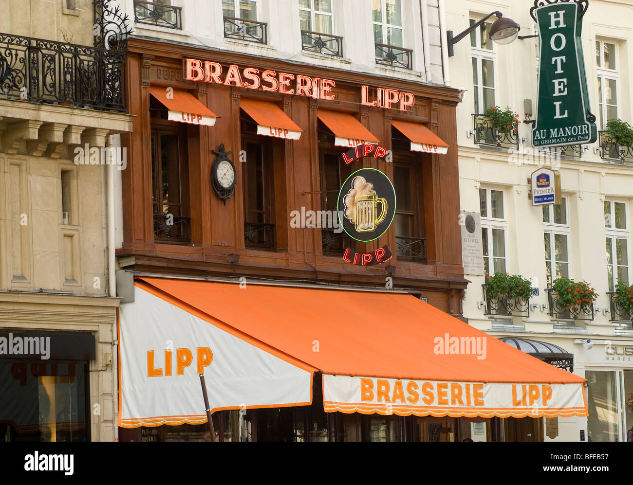 France Paris St Germain des Prés brasserie Lipp Stock Photo - Alamy